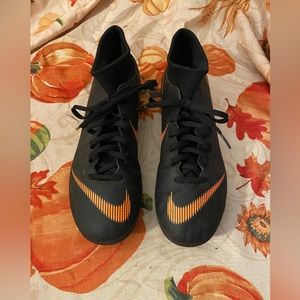Nike Mercurial shoes kids size 7.5